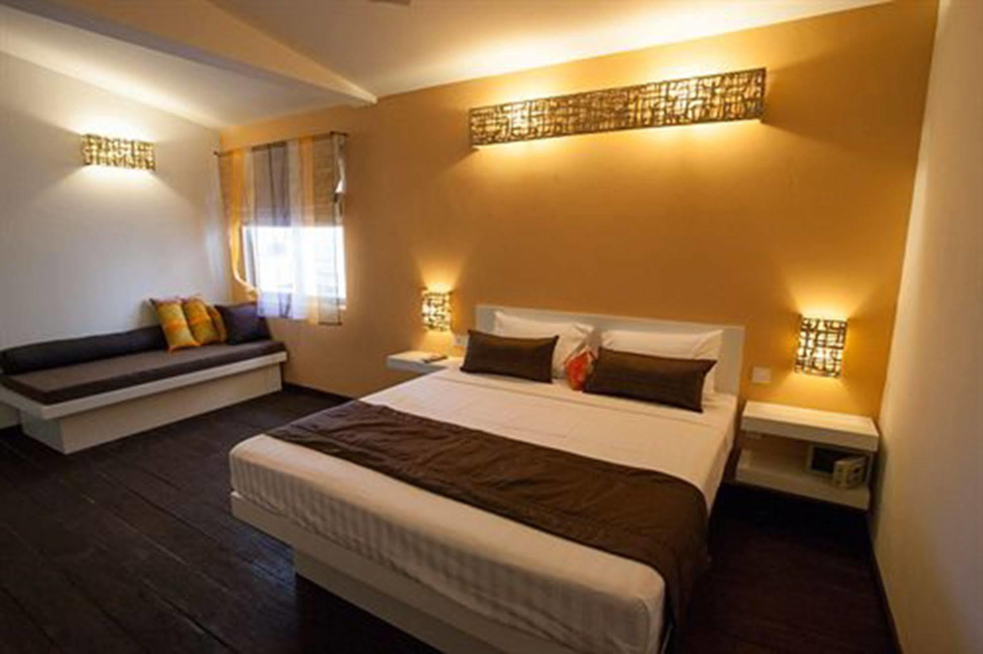 Hotel The 252 Phnom Penh Zewnętrze zdjęcie